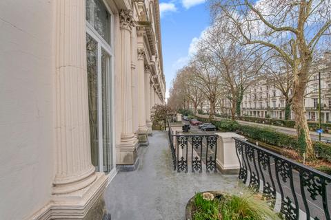3 bedroom flat for sale, Westbourne Terrace, Bayswater, London