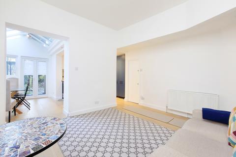 1 bedroom flat to rent, Lebanon Gardens, Wandsworth, London