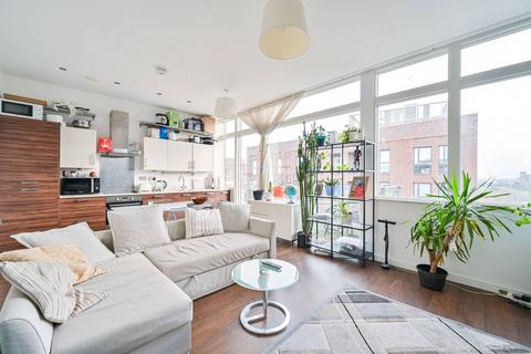 1 bedroom flat for sale, Albany Road, Elephant and Castle, London, SE5