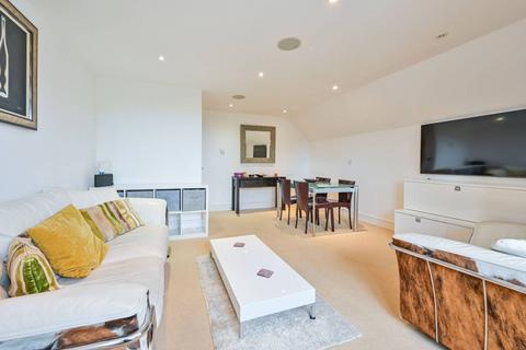 2 bedroom flat for sale, Albury Road, Guildford, GU1