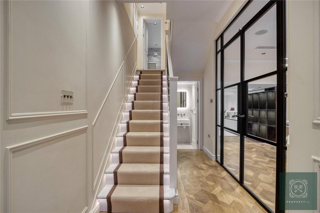 Ground Floor Landing