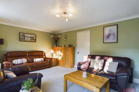 3 bedroom end of terrace house for sale, Ladysmith Close, Christchurch