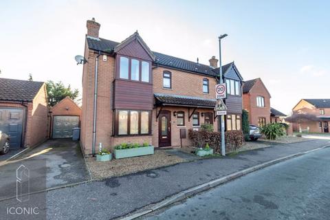 47 Cameron Green, Taverham, Norwich, NR8 6UA