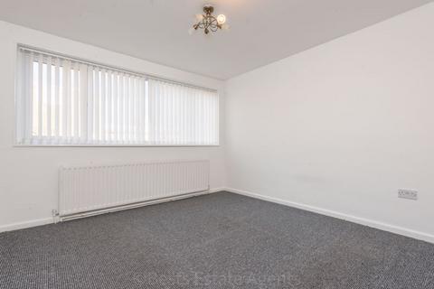 3 bedroom terraced house for sale, Handforth Lane, Halton Lodge, Runcorn