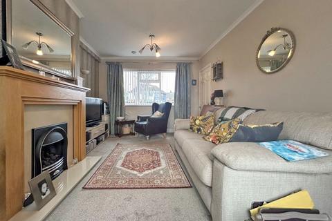 2 bedroom semi-detached house for sale, Walton Road, Wednesbury