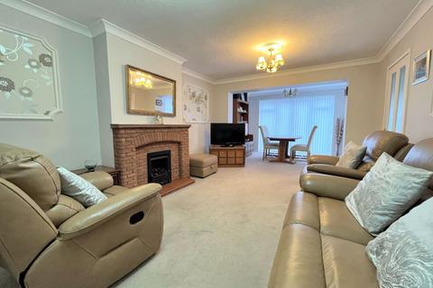 3 bedroom semi-detached house for sale, Lilac Avenue, Streetly, Sutton Coldfield