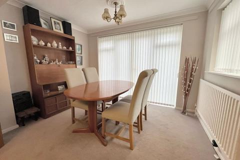 3 bedroom semi-detached house for sale, Lilac Avenue, Streetly, Sutton Coldfield