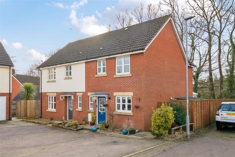 4 bedroom semi-detached house for sale, Fairby Close, Tiverton