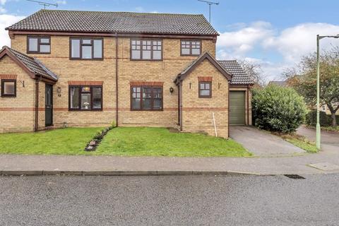 3 bedroom semi-detached house for sale, Robin Close, Thurston