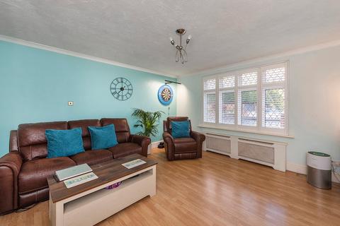 6 bedroom semi-detached house for sale, Belmont Road, Erith, DA8