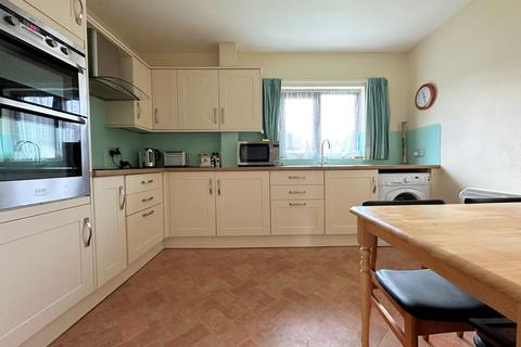 2 bedroom flat for sale, Postern Close, Fareham PO16