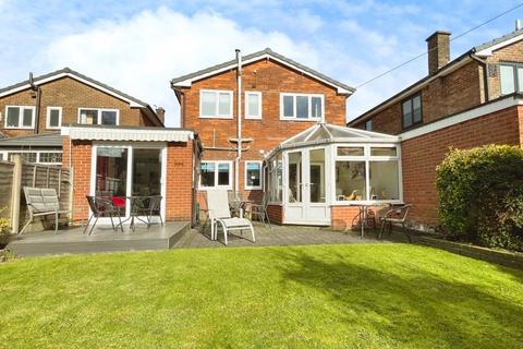 6 Buckingham Drive, Bury, BL8 2DH