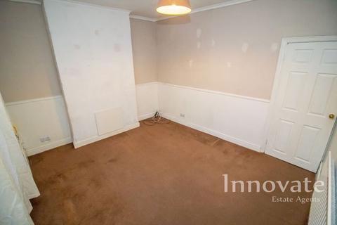 2 bedroom end of terrace house for sale, Titford Road, Oldbury B69