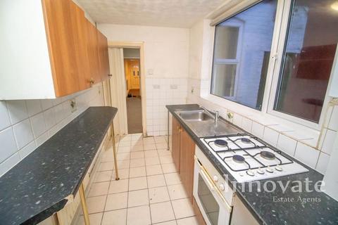 2 bedroom end of terrace house for sale, Titford Road, Oldbury B69