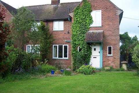 3 bedroom semi-detached house to rent, Buckingham MK18