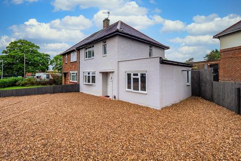 7 bedroom semi-detached house to rent, Westlea Road, CV31
