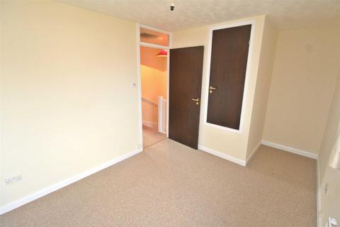 2 bedroom semi-detached house to rent, Whitsun Pasture, Willen Park