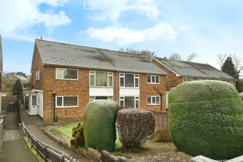 2 bedroom maisonette to rent, Ground Floor Maisonette, Barn Lane, B92