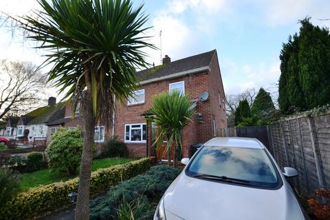 3 bedroom semi-detached house to rent, Stilwell Close, Yateley