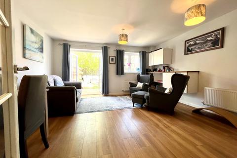 17 Howes Crescent, Bishopdown, Salisbury, SP1 3FU