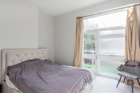 1 bedroom flat to rent, Crookham Road, SW6