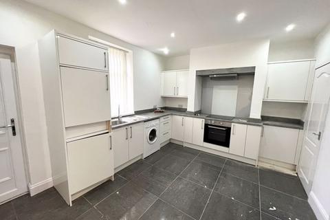 2 bedroom terraced house to rent, Pendlebury Road, Manchester