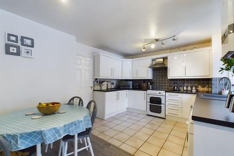 4 bedroom terraced house for sale, Dinthill, Telford TF3