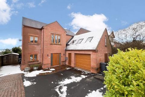 5 bedroom detached house for sale, Leek Road, Wetley Rocks, ST9 0AP.