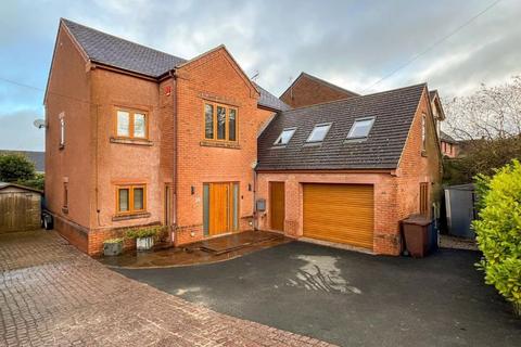 5 bedroom detached house for sale, Leek Road, Wetley Rocks, ST9 0AP.