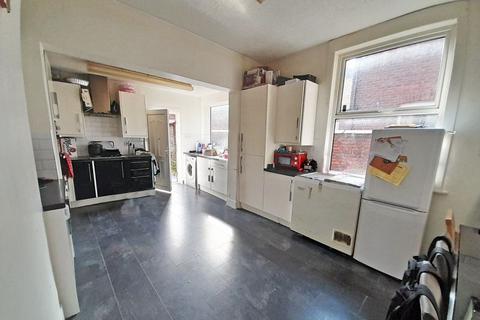 4 bedroom house for sale, Gerald Street, Wrexham