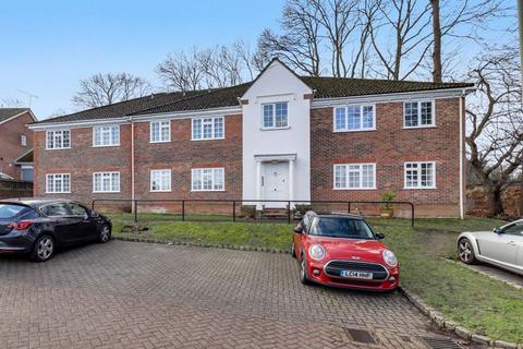 1 bedroom apartment to rent, Hawkesworth Drive, Bagshot GU19