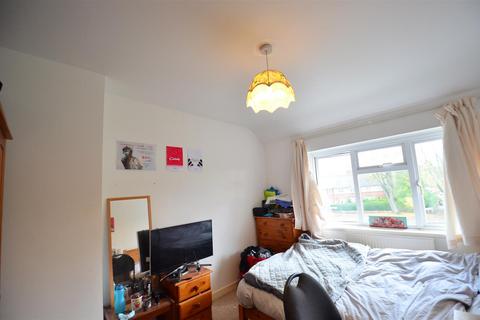 3 bedroom terraced house to rent, Quinton Road, Harborne, Birmingham B17