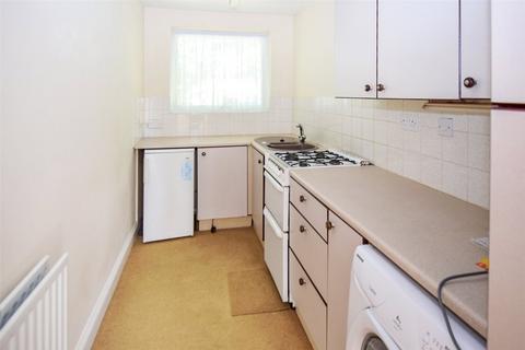 1 bedroom apartment to rent, Bittern Close, Sandhurst GU47