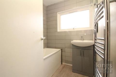 28 Finchmoor, Harlow, CM18 6UD