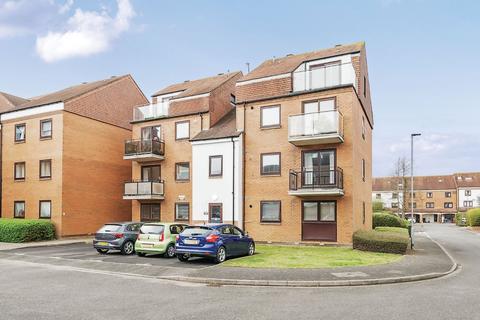 3 bedroom flat for sale, Horse Sands Close, Southsea PO4