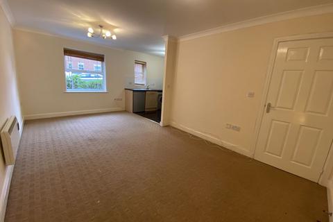 2 bedroom apartment to rent, Newlands Close, Stourbridge DY9