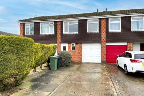 3 bedroom terraced house to rent, Winterborne Road, Abingdon OX14