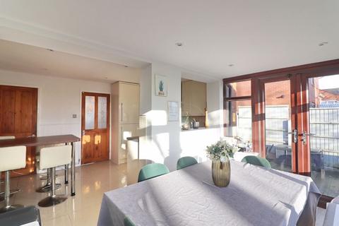 51 Maesbrook Drive, Tyldesley, Manchester, M29 8DT