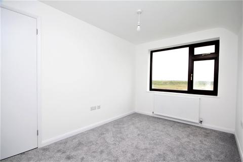 2 bedroom flat to rent, Brighton Road, Lancing, West Sussex, BN15