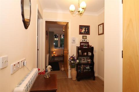 undefined, Ashdene Gardens, Kenilworth