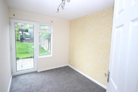 3 bedroom semi-detached house to rent, Stafford ST17