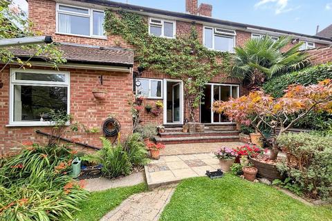 undefined, South Croydon CR2