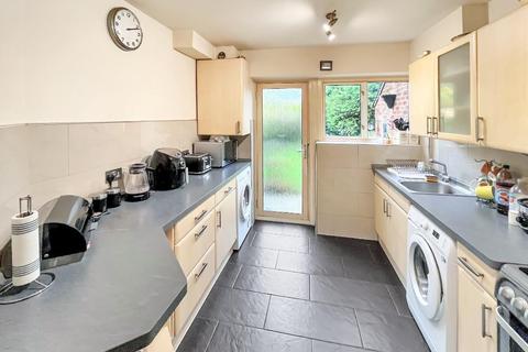 undefined, South Croydon CR2