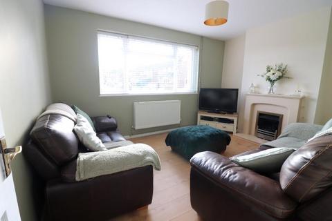 3 West Way, Luton, LU2 8DZ