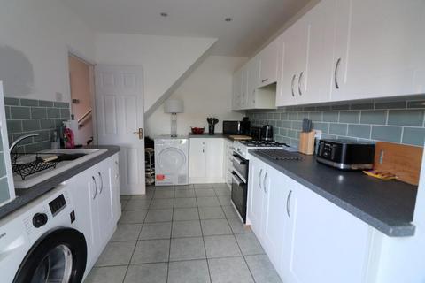 3 West Way, Luton, LU2 8DZ
