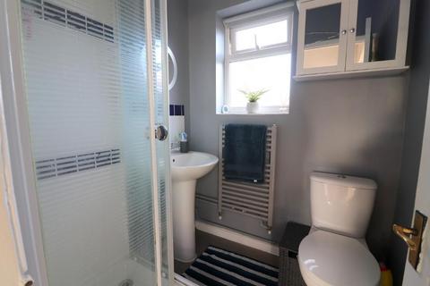 3 West Way, Luton, LU2 8DZ