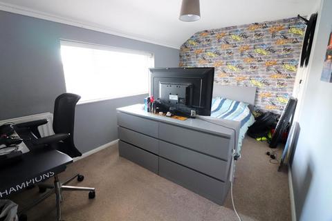 3 West Way, Luton, LU2 8DZ