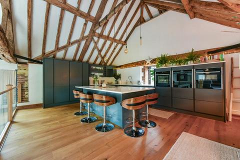 4 bedroom barn for sale, High Street, Upper Beeding, West Sussex, BN44 3WN