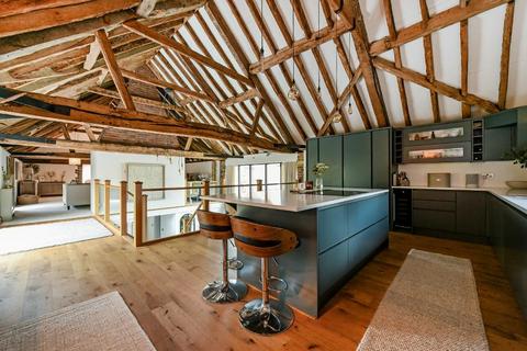 4 bedroom barn for sale, High Street, Upper Beeding, West Sussex, BN44 3WN