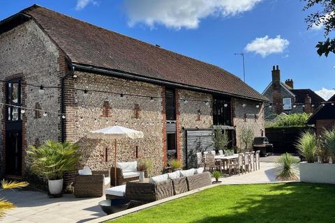 4 bedroom barn for sale, High Street, Upper Beeding, West Sussex, BN44 3WN